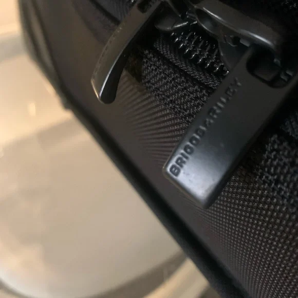 Briggs & Riley Large Travel Duffel Bag - Picture 4 of 16